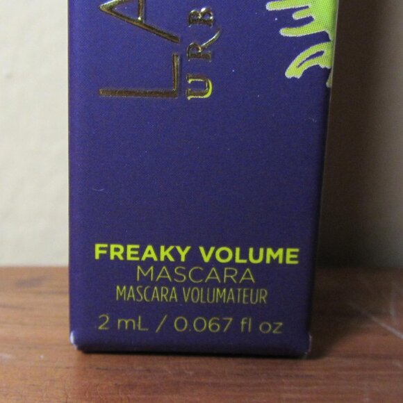 urban decay lash freak 2 mL / .067 oz discontinued (c200) - Picture 2 of 5